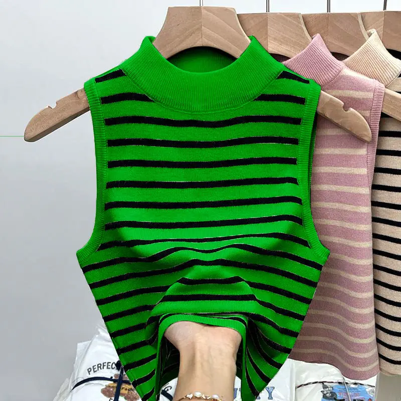 

2023 Striped Semi-turtleneck Knit Undershirt Small Tank Top Autumn and Winter French Chic Cropped Sleeveless Top