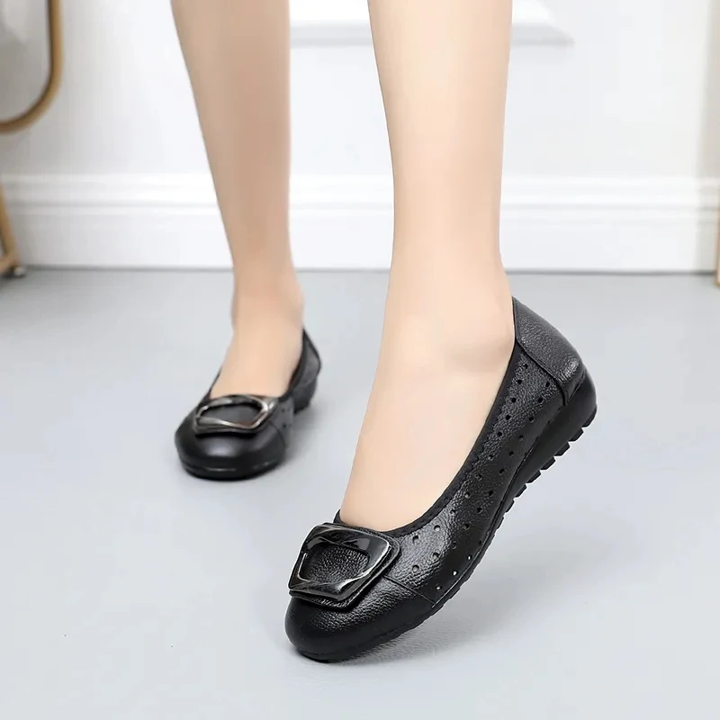 Vintage Women Flat Shoes Oversize 42 43 Female Leather Flats Soft Sole Comfortable Ladies Moccasins Spring Summer Woman Loafers