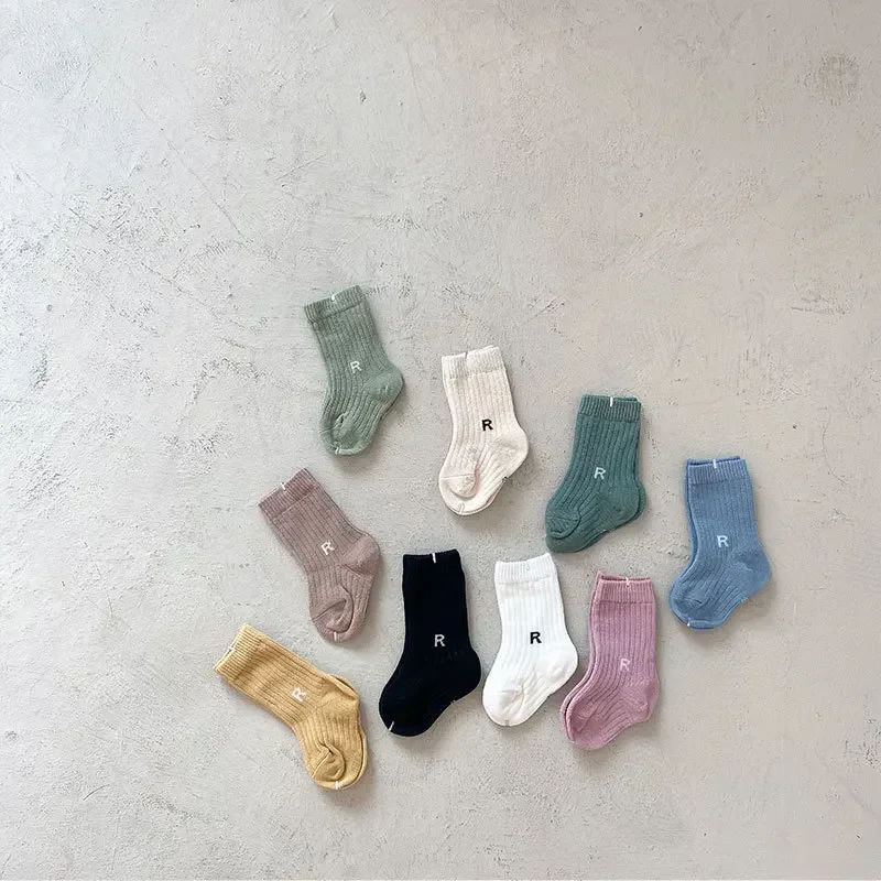 1 Pair Baby Socks Korean Style Solid Color Letter R Short Ankle Sock for Toddler Boy Girl Spring Summer Cotton Sock for Kids baby socks children socks ankle socks