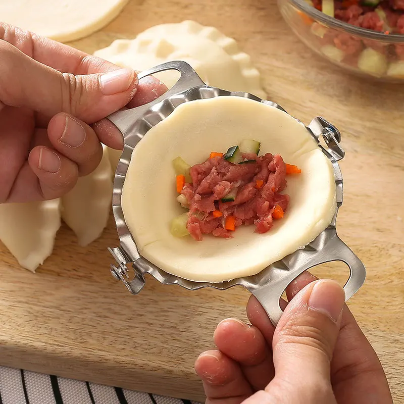 

Dumplings Ravioli Artifact Manual Stainless Steel Dumplings Mold Kitchen Small Tools Dumplings Dumpling Mould Pastry Tools