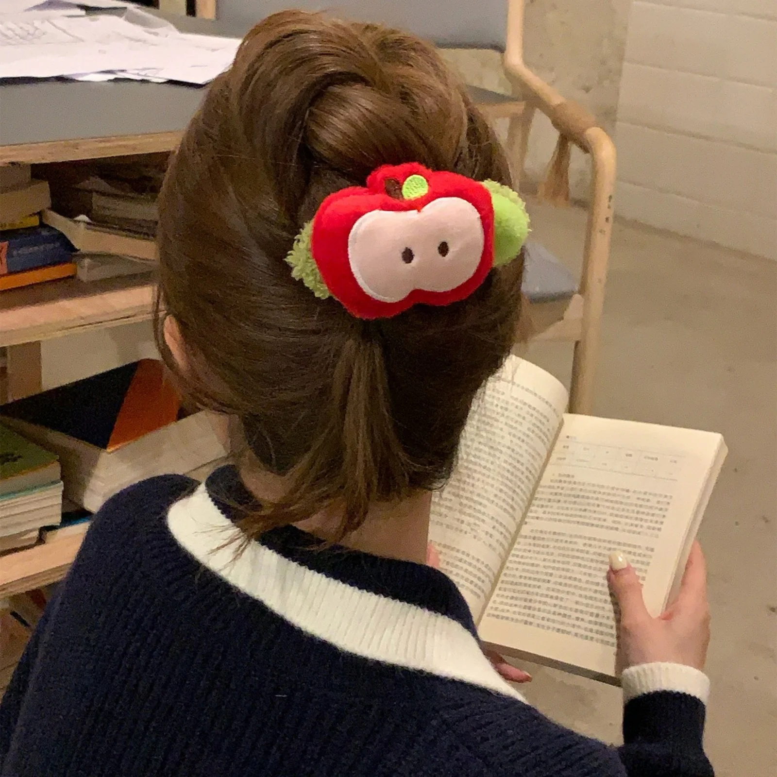 1PC Cute Apple - Shaped Plush Hair Clip, Kawaii Fruit Hair Accessory for Girls, Sweet Hair Decoration