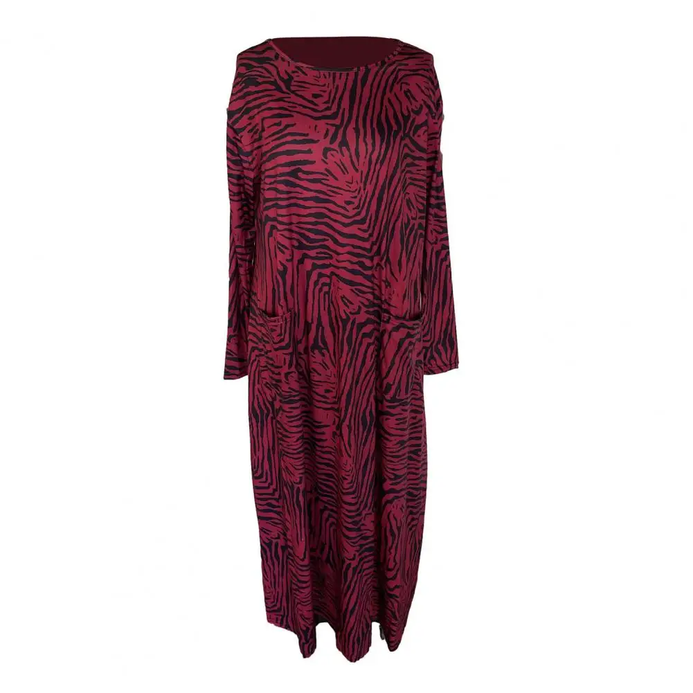 

Vintage Style Dress Leopard Print Maxi Dress with Long Sleeves Pockets for Women Oversized O Neck Ankle Length Lady Fall Spring