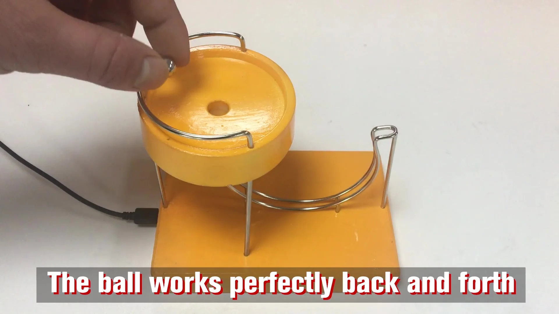 Kinetische Kunst Perpetual Motion Machine, Ornament Bureau Non-stop Rollende Bal Speelgoed Wetenschap Natuurkunde Gadget Desktop Decoratie ( Houtnerf