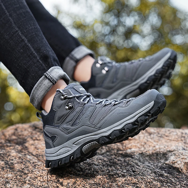 Outdoor shoes for women wear-resistant waterproof and anti slip hiking shoes tourist shoes men's casual sports shoes hiking shoes