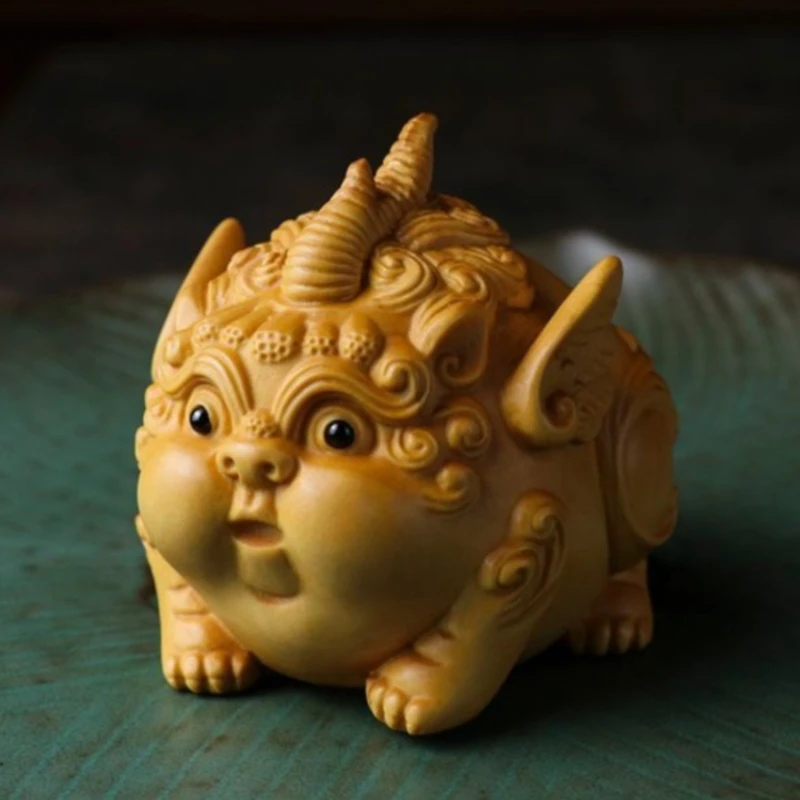 

Boxwood carving lovely brave Zhaocai gucai hand piece living room office desktop home furnishing gifts sculpture