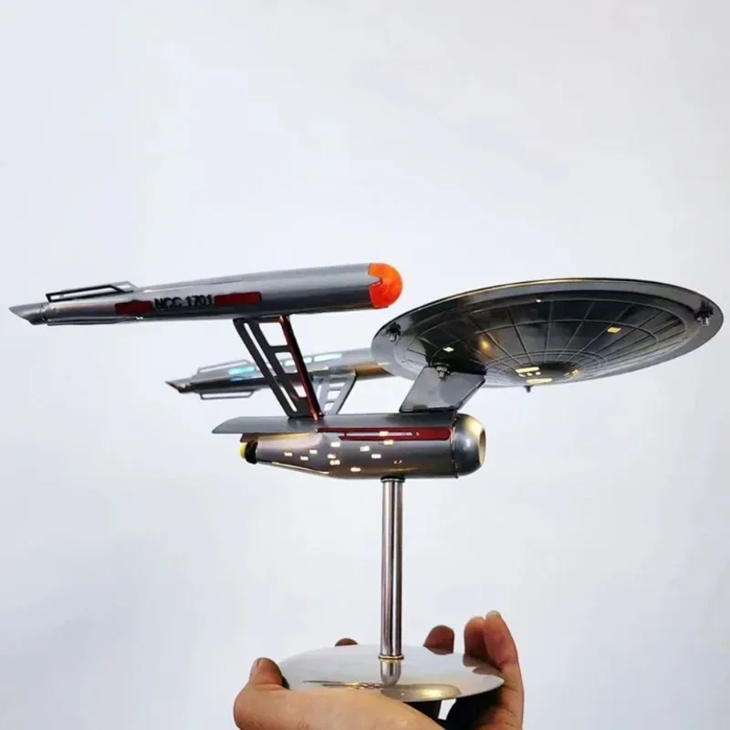 Star Trek Enterprise 1:1000 Model Metal Aircraft With Light Starship Flying Saucer Night Light Ornaments Collectible Model Decor