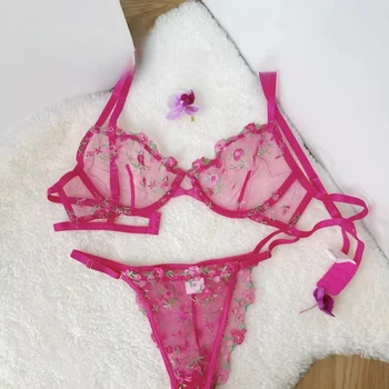 rose-red-set