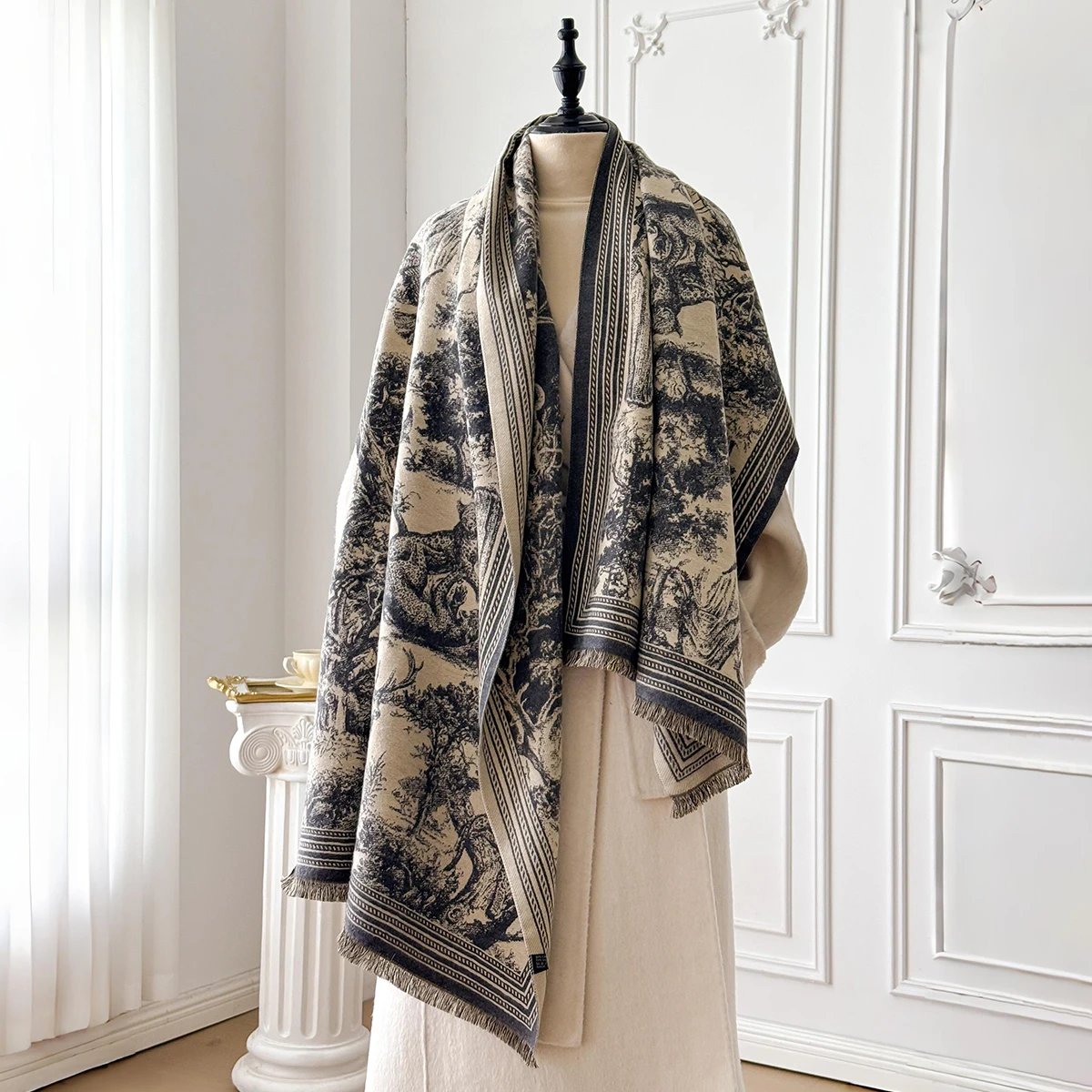 Elegant Women's Winter Double-Sided Animal Jacquard Pashmina Shawl - Thick Warm Cold-Resistant Windproof Scarf