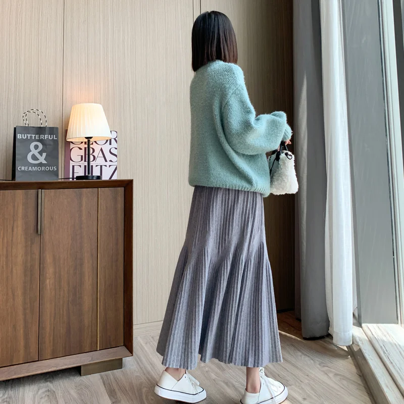 Fashion Winter Maternity Knitted Skirts Tall Waist V Striped Patchwork Pregnant Woman Umbrella Skirt Plus Size Pregnancy Clothes