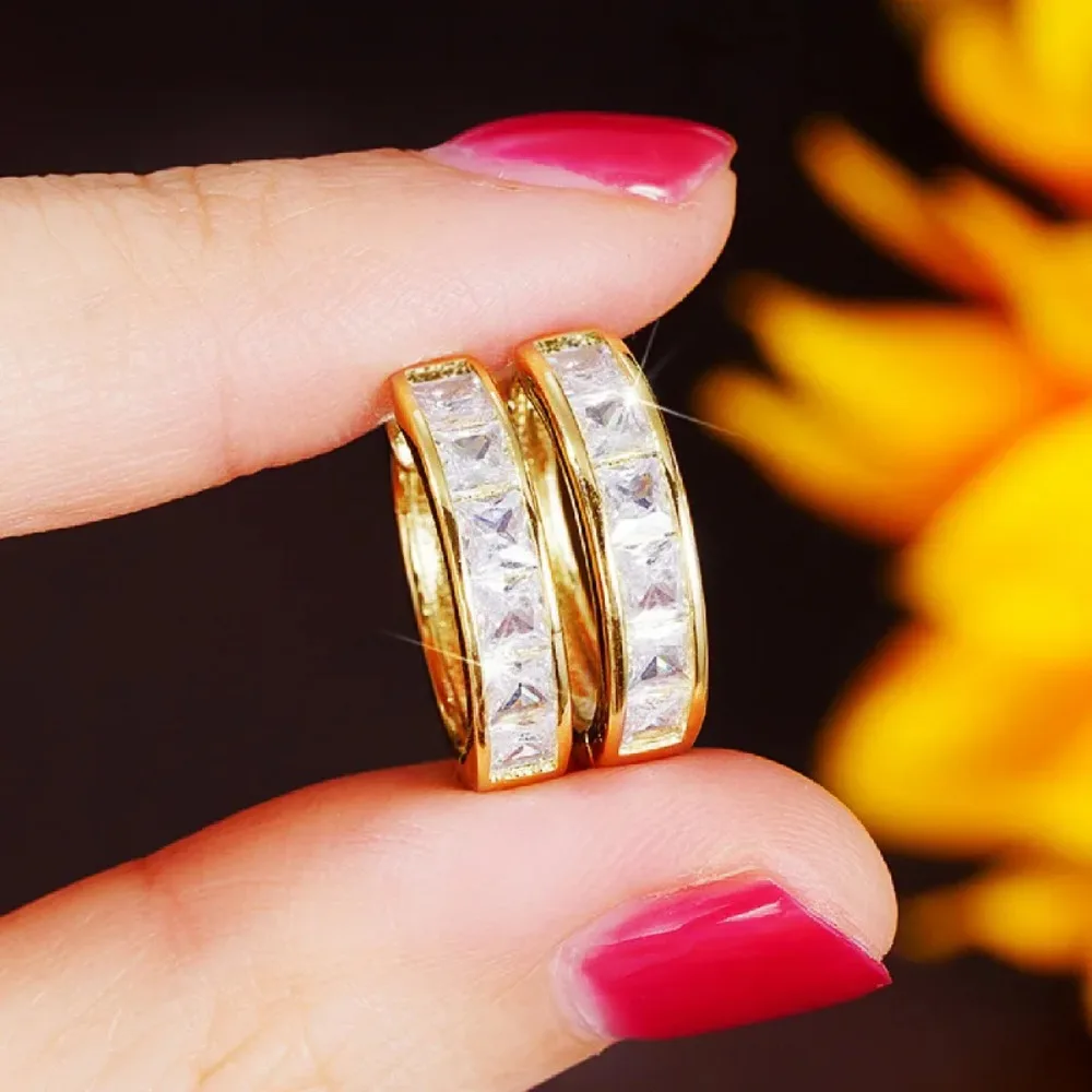 Huitan Classic Design Women Hoop Earrings Princess Square Cz Simple Elegant Female Accessories Versatile Jewelry