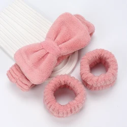Luxurious Coral Fleece Headband & Absorbent Wristband Set - One Size (B)