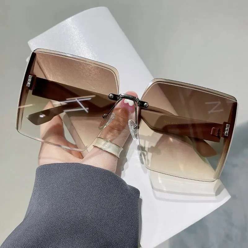 Elegant Gradient Frameless Women's Sunglasses