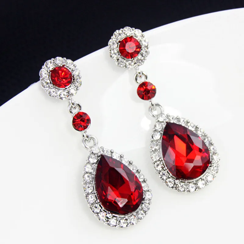 Kristall-Ohrringe mit langem Hängeelement für Damen, Wassertropfen-Design, vollständig mit Strasssteinen besetzt, modischer Ohrschmuck.
