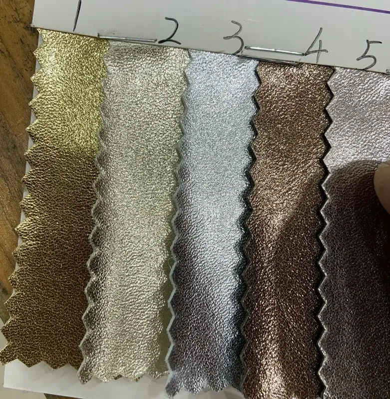 0.8mm 두께 금속 미세결 텍스처 마이크로파이버 PU 가죽 소재