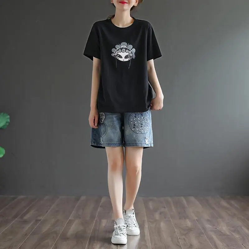 Women's 2024 Summer New Elastic High Waisted Solid Color Loose Retro Patchwork Large Casual Hole Embroidered Pocket Denim Shorts