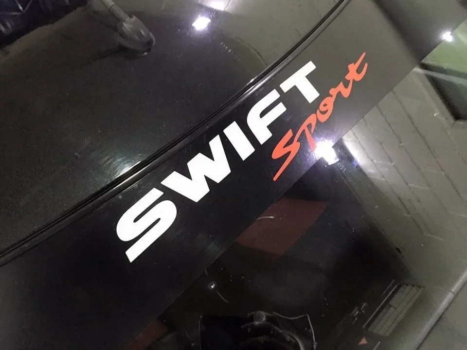 

Графические наклейки для SWIFT CAR SUNSTRIP