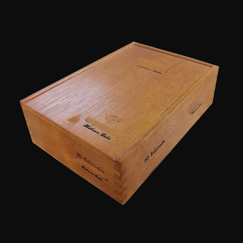 

Classic Cigar WoodeBox Moisturizing Cedar Wood Humidor 10 Talisman Cigar Storage Box Cigarette Case Smoking Accessories