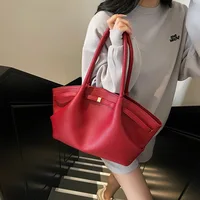 Sac fourre-tout en cuir PU souple, Design de Niche de luxe, capacité spacieuse, sac à bandoulière pour femmes, sac à bandoulière pour les déplacements et les voyages 3