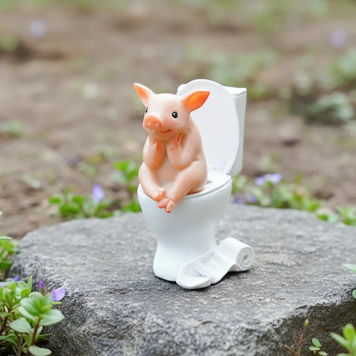 1PC, creative pig-shaped toilet decoration piece, resin hand-painted home courtyard decoration handicraft