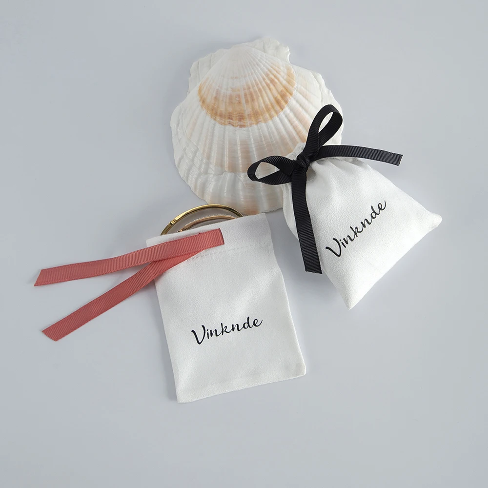 100pcs Bulk White Flannel Ribbon Gift Jewelry Bags 5x7cm Custom Logo Drawstring Velvet Cosmetics Jewelry Packaing Suede Pouches