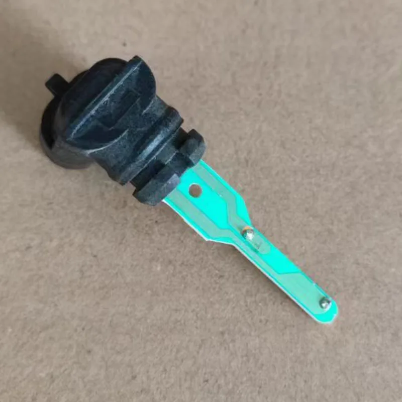 Engine Expansion Tank Coolant Level Sensor For Fiat Iveco coolant level sensor