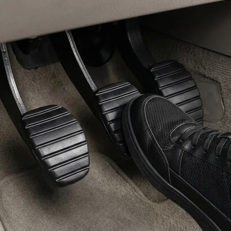Car Brake Clutch Pedal Rubber Replacement Cover - Auto Interior Foot Pedal Pad Protector, 2/4pcs Set