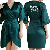 Vert foncé Satin équipe mariée Robe de demoiselle d'honneur à volants mariage peignoir Robe femmes Dressing vêtements de nuit mère demoiselle d'honneur Kimono 1