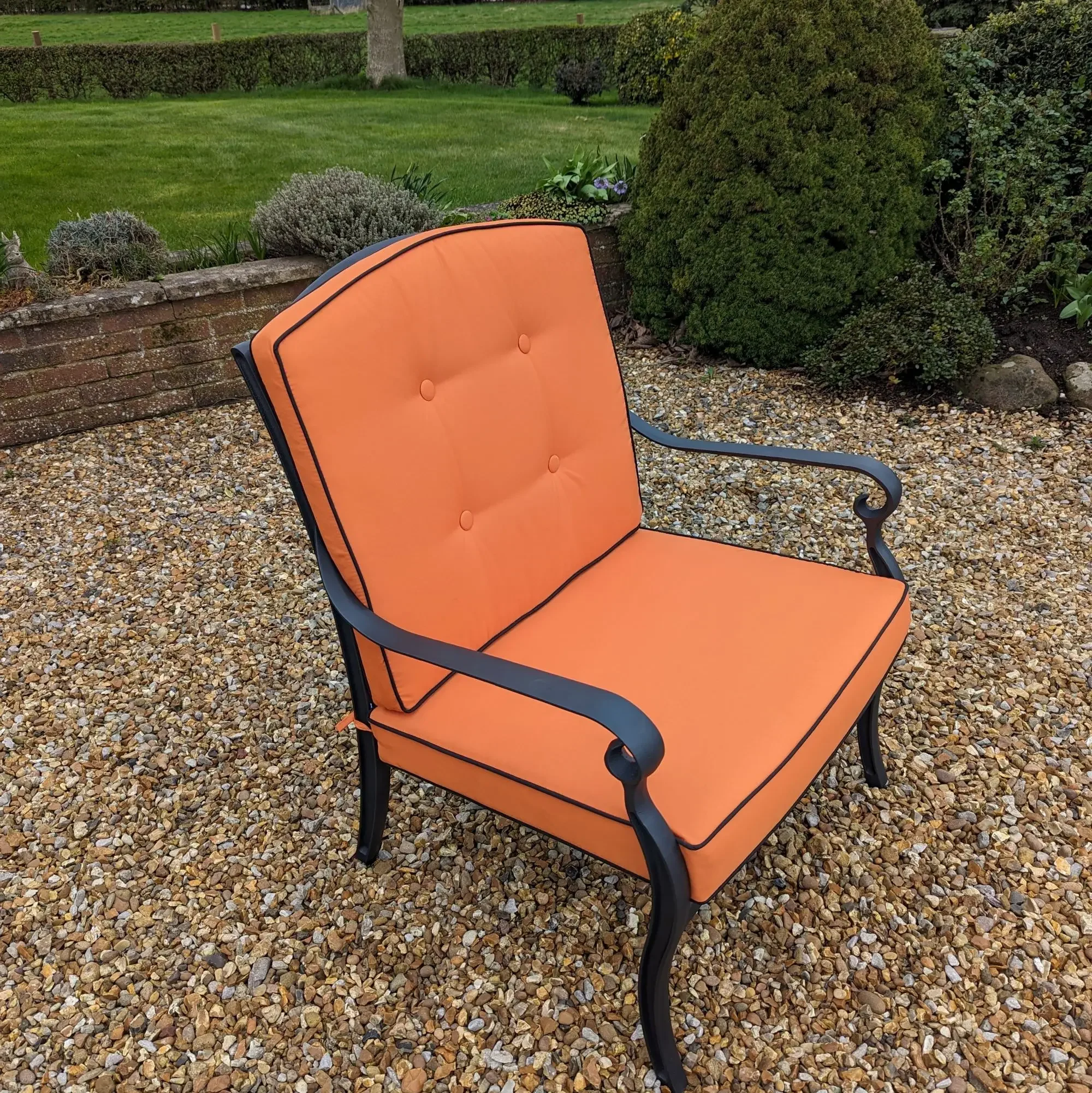Cast Aluminum Outdoor Sofa with Cushion for Garden Use