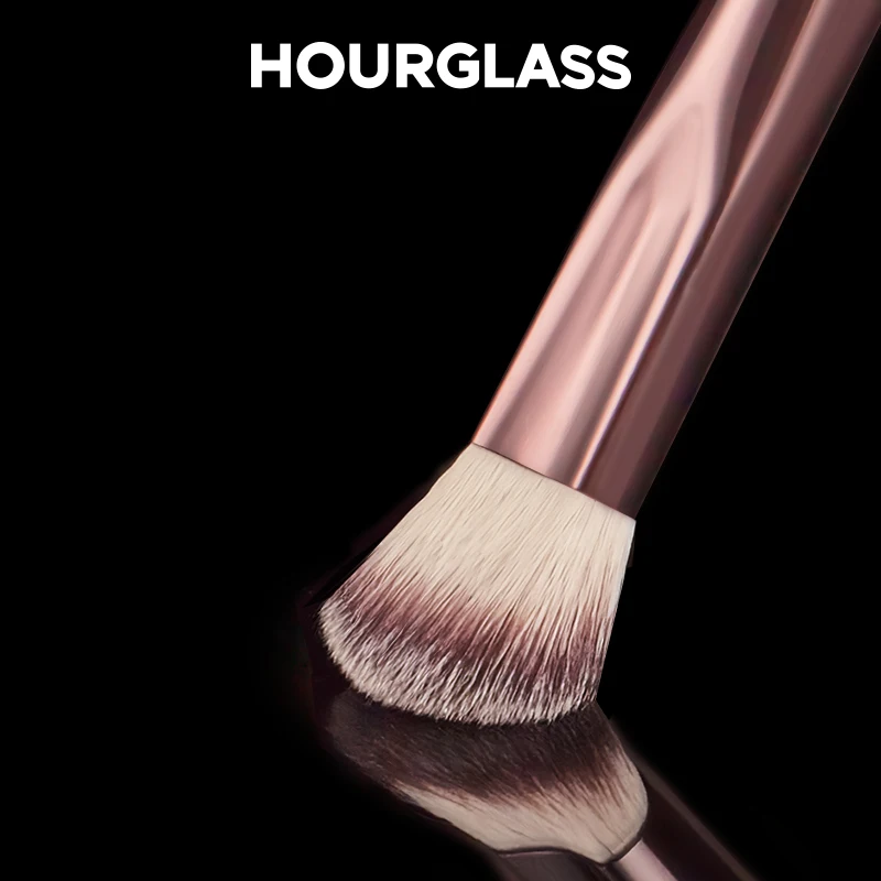 Hourglass Makeup Brush- No.19 Vanish Seamless Finish