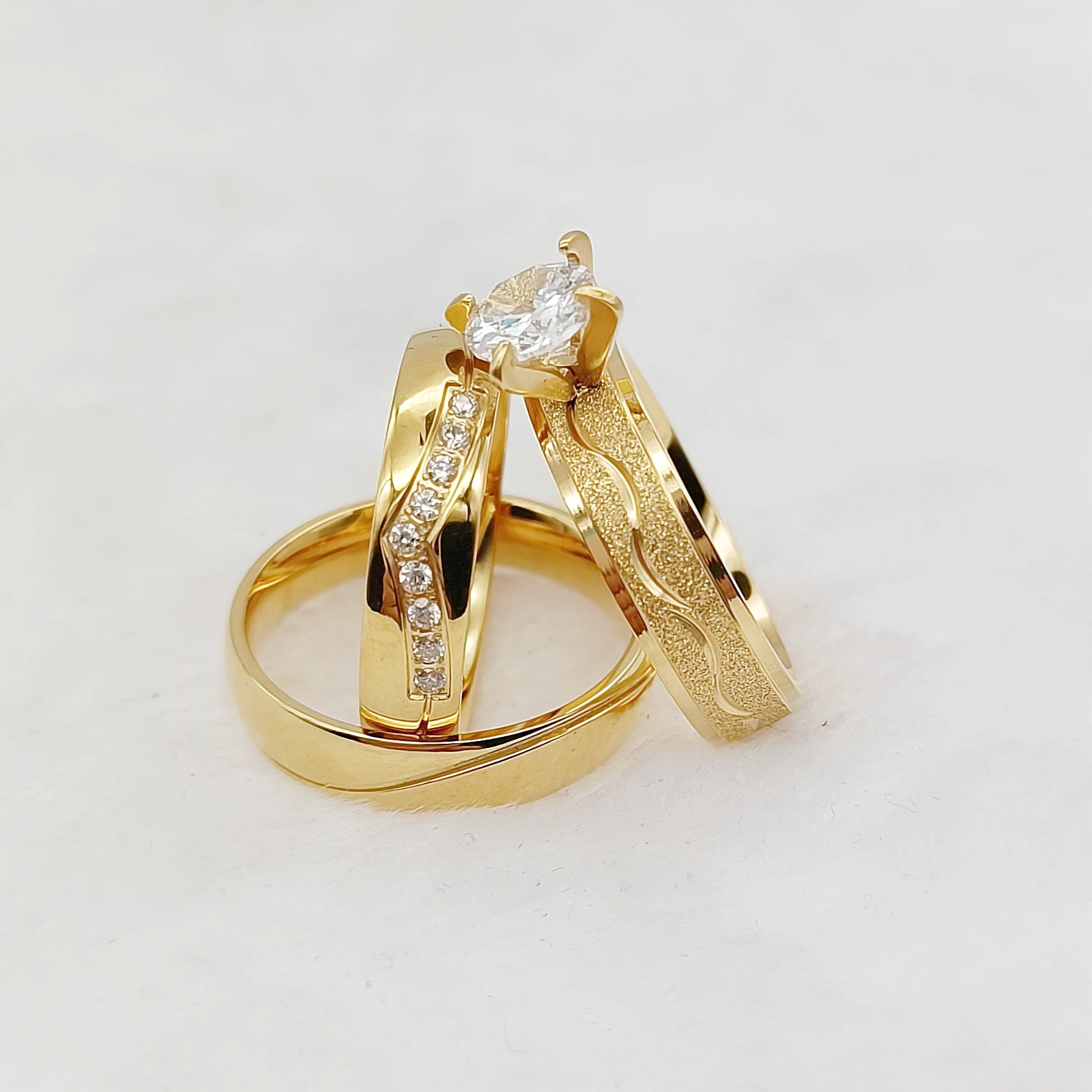 Desconto Lindos anéis de casamento conjunto de noiva alianças 18k banhado a  ouro jóias coroa promessa casais cz diamante anel de noivado - AliExpress, image size:1593x1593