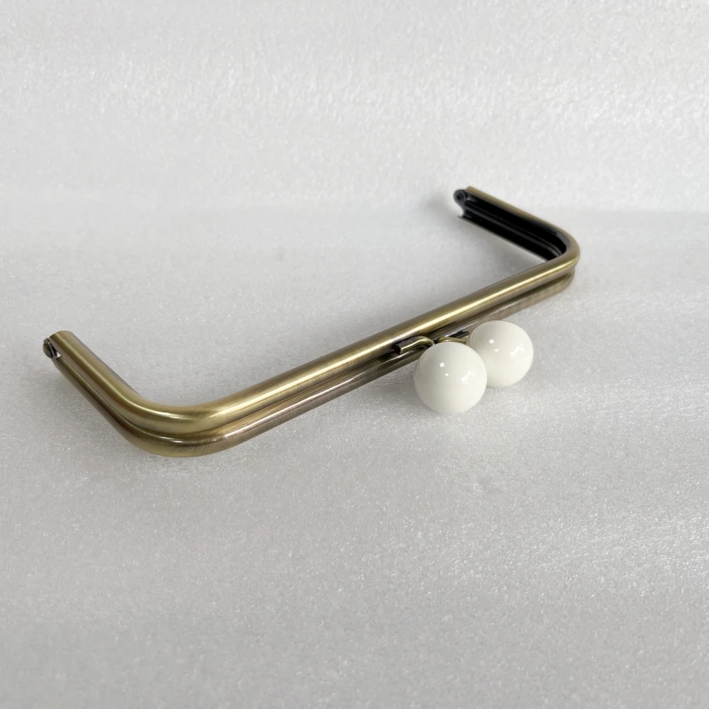 22 Or 24cm Kiss Lock Antique Bronze Big Ball Claps Metal Purse Frame Wholesale Bag Accessories Wallet Parts Plastic Candy Color