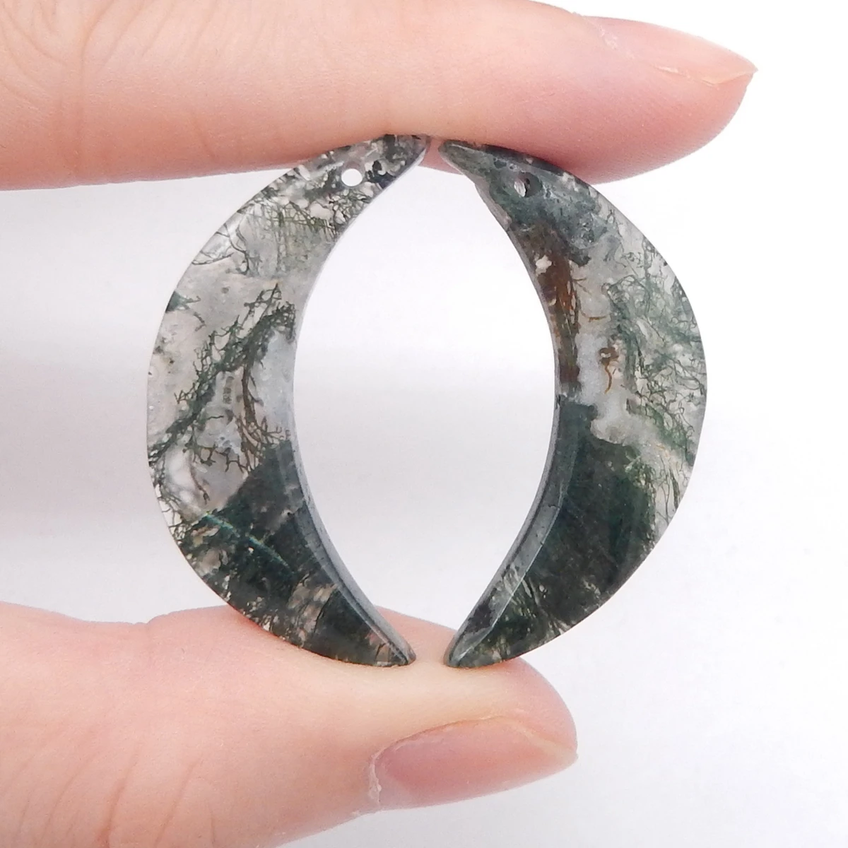 

Natural Moss Agate Moon Shape Carved Earrings for Women, Loose Gemstone for Jewelry Making
