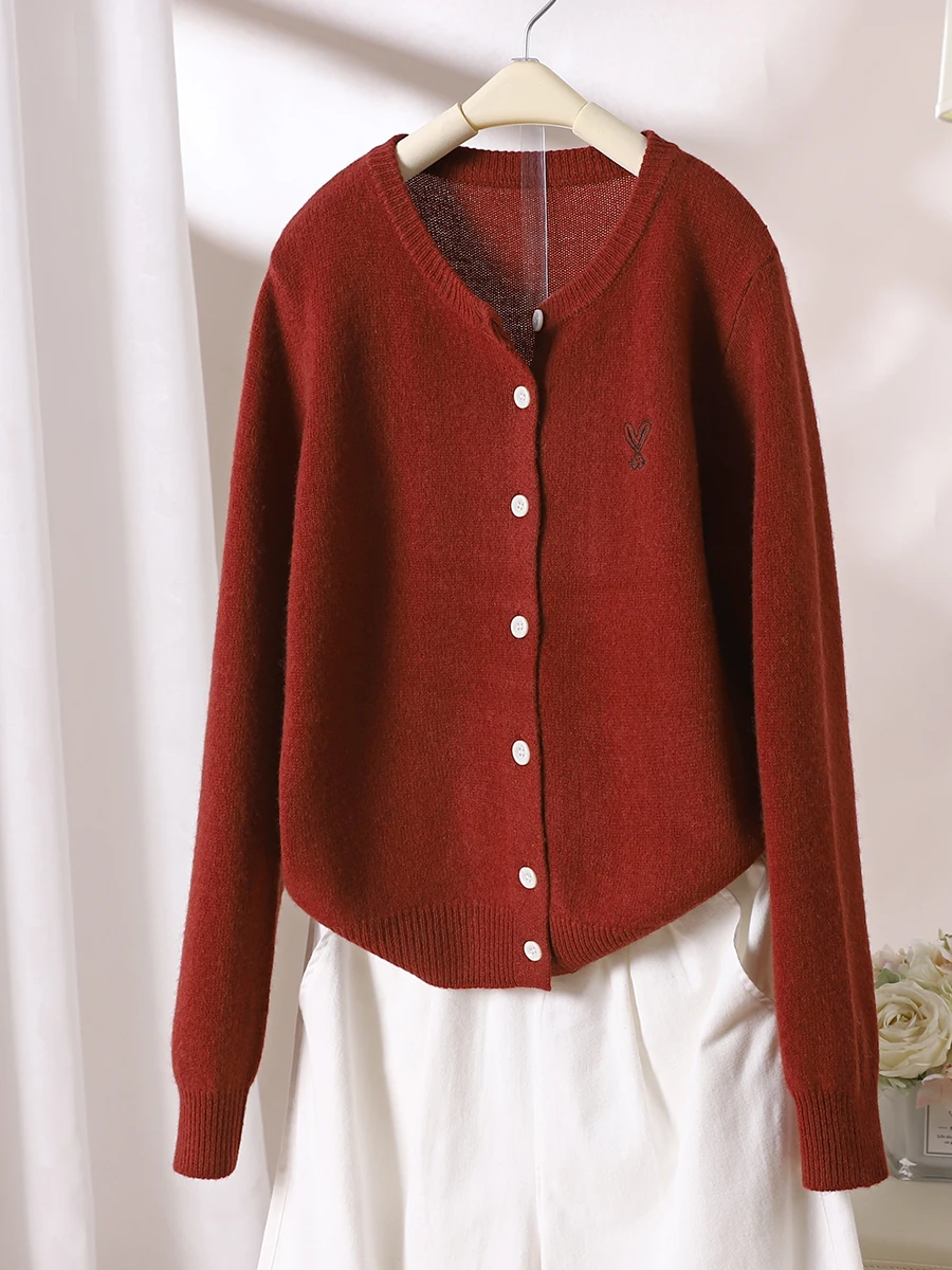 

Search Xu High Quality Autumn and Winter Solid Color Simple Pure Wool Loose Knitted Cardigan Women's Fashion Sweater Coat