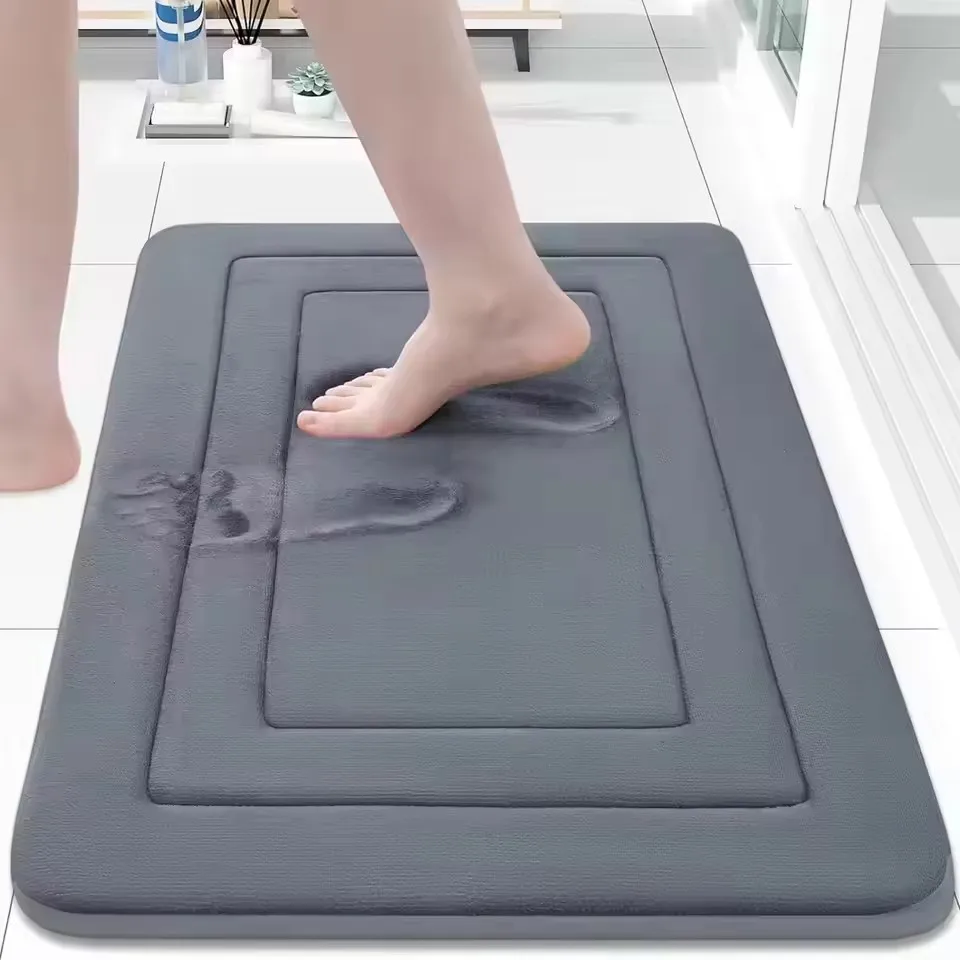 Luxurious Quick-Dry Non-Slip Bathroom Floor Mat in Plush Flannel Fabric