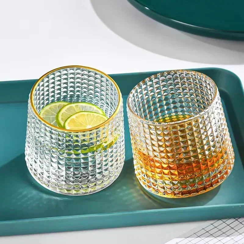 Creative INS Wind Decompression Glass Rotating Glass Water Cup Rotating Bar Whiskey Top Foreign Wine
