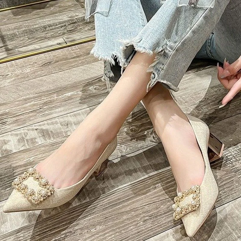 Pumpen 2022 Neue Perle Diamant Schnalle Spitz Mode High Heels Sommer Designer Schuhe Hochzeit Party Marke Frau Schuh_voghion.com