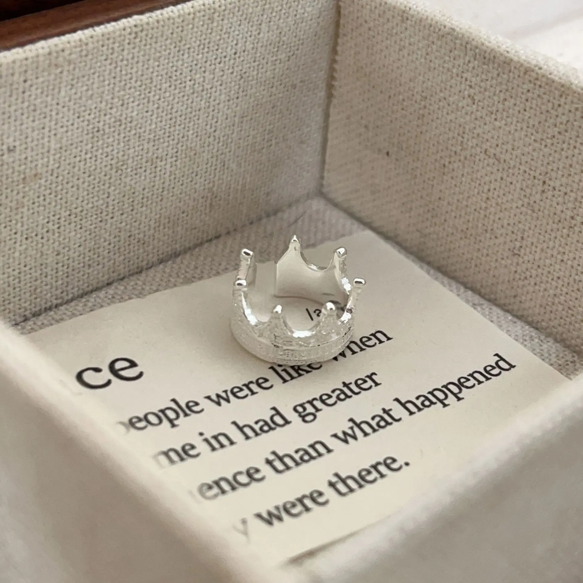 BPOYB S925 Pure Sterling Silver Crown Clip On Earrings For Women Without Ear Hole Personalized Temperament Light Luxury Design