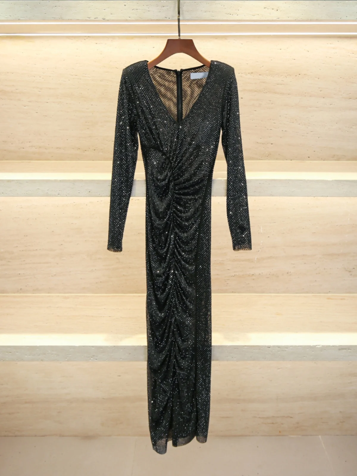 

Luxury Designer Brand High Quality Spring 2024 New Fashion High-End V-Neck Nail Pearl Full Jewel Pleated Long Dress Women