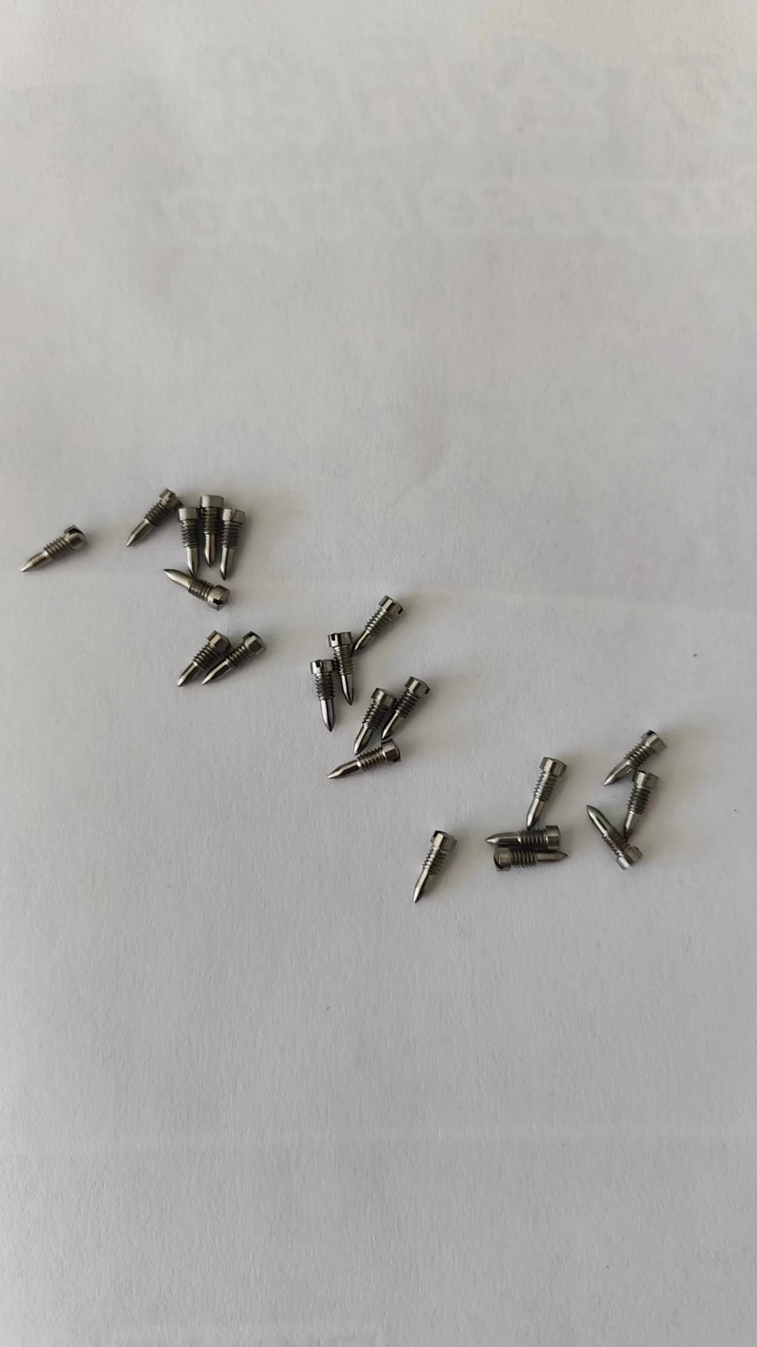 The Length Of The Clarinet Tip Screw, 7.6mm, Thickness Is 2mm