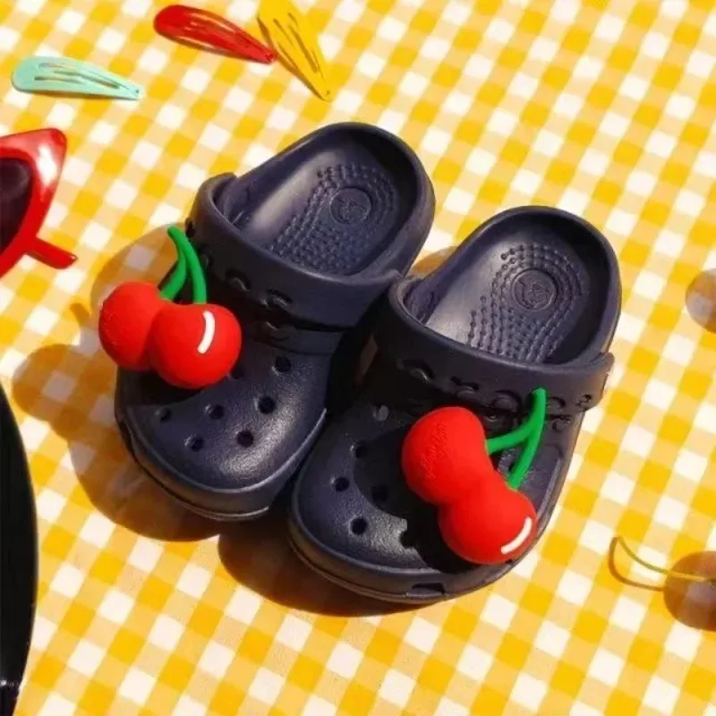 

3D Милые Мультяшные Подвески в виде вишни для крокса, новые модные подвески для обуви, высококачественные украшения для обуви, креативная упаковка аксессуаров