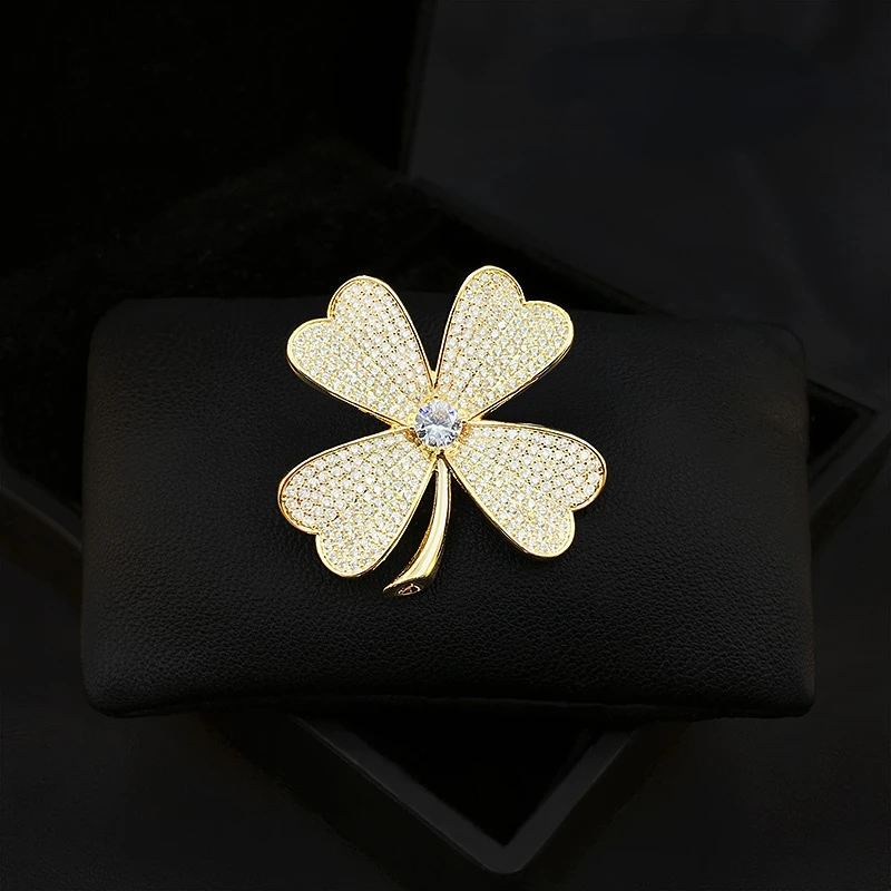 

Lucky Four-Leaf Clover Brooch Accessories Zircon Rhinestone Jewelry Women Corsage Suit Pin Fixed Decoration Flower Pins Gifts