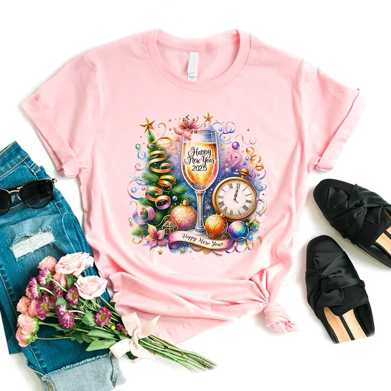 Frohes Neues Jahr 2025, bedrucktes rosa T-Shirt für Damen, lustiges lässiges T-Shirt für Damen, Harajuku-Shirt, kurzärmeliges T-Shirt, weiblich, Großhandel