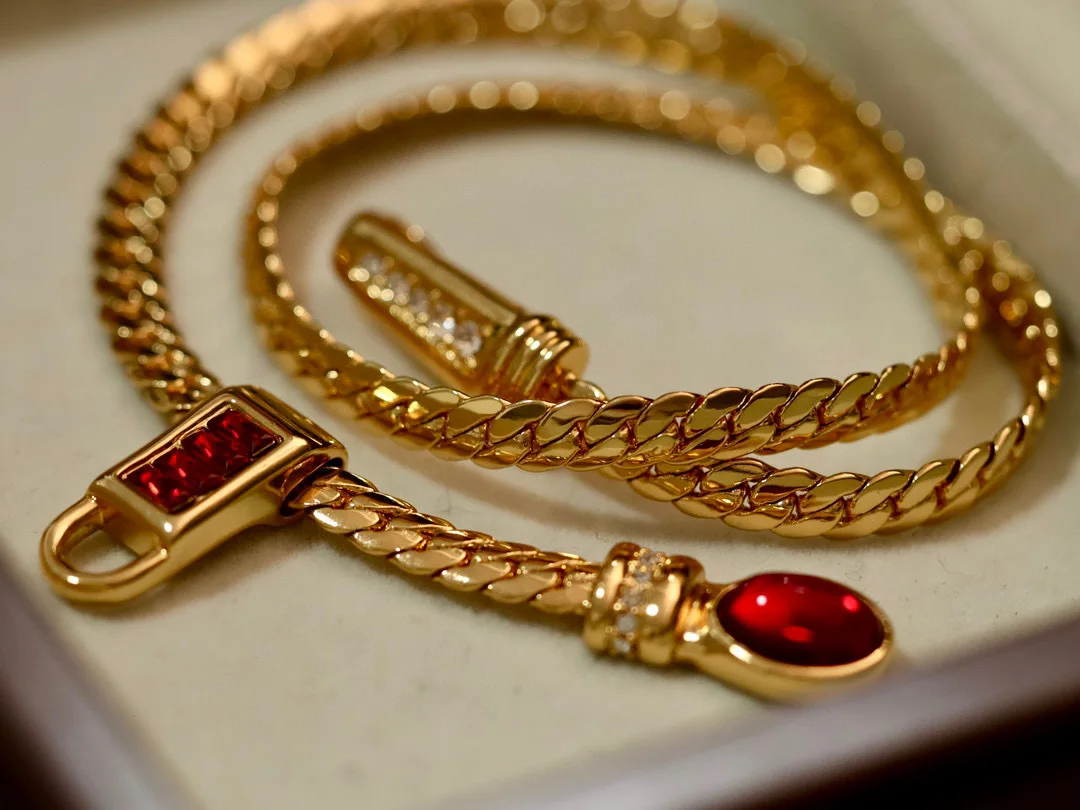 

Vintage Luxy Snake Chain Red Stone Zirconia Necklace Runway Party T Show Fancy Trendy Boho INS Japan Korea