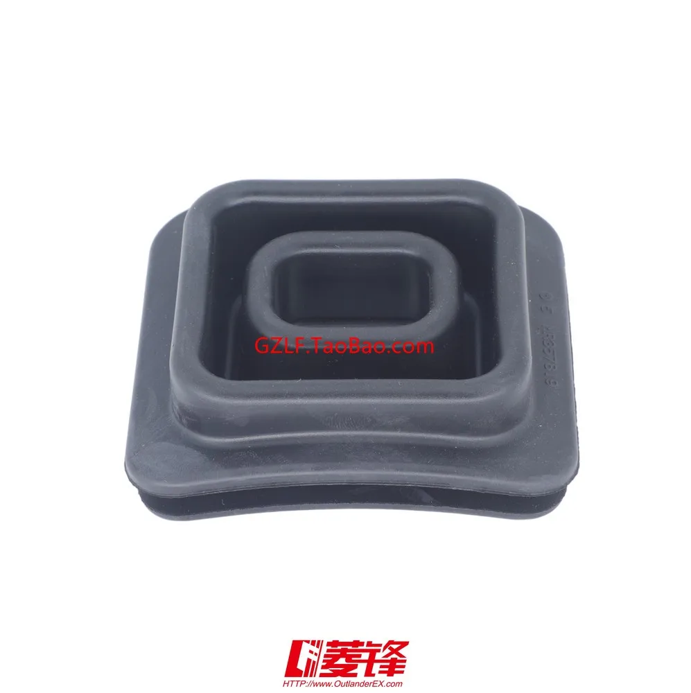 BOOT,CLUTCH RELEASE FORK MR357819 for Mitsubishi PAJERO V65 V66 V67 V68 V73 V75 V76 V77 V78 V86 V87 V88 V93 V97 V98