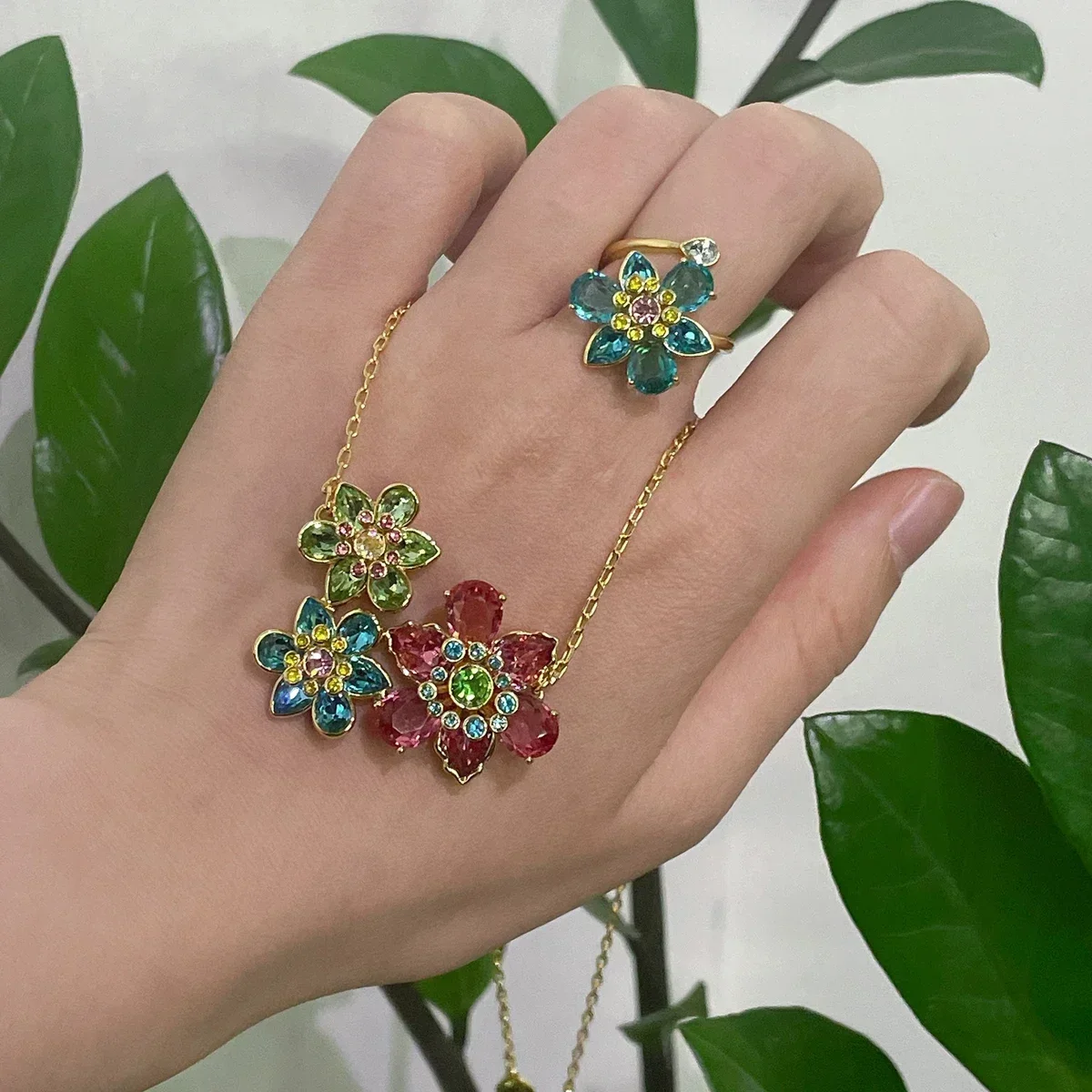 2025 New Trend Fine Jewelry Sets Charm Pink Blue Flower Crystal Fashion Original Luxury Necklace Earring Romantic Gift for Women 3