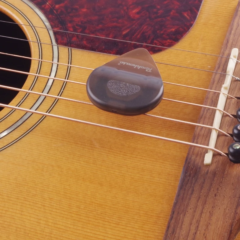 G92F LED Guitar Pick Stringed Instrument Glowing Plectrum Acoustic Guitar Pick