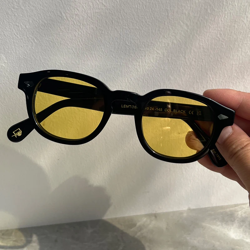 C4 Yellow
