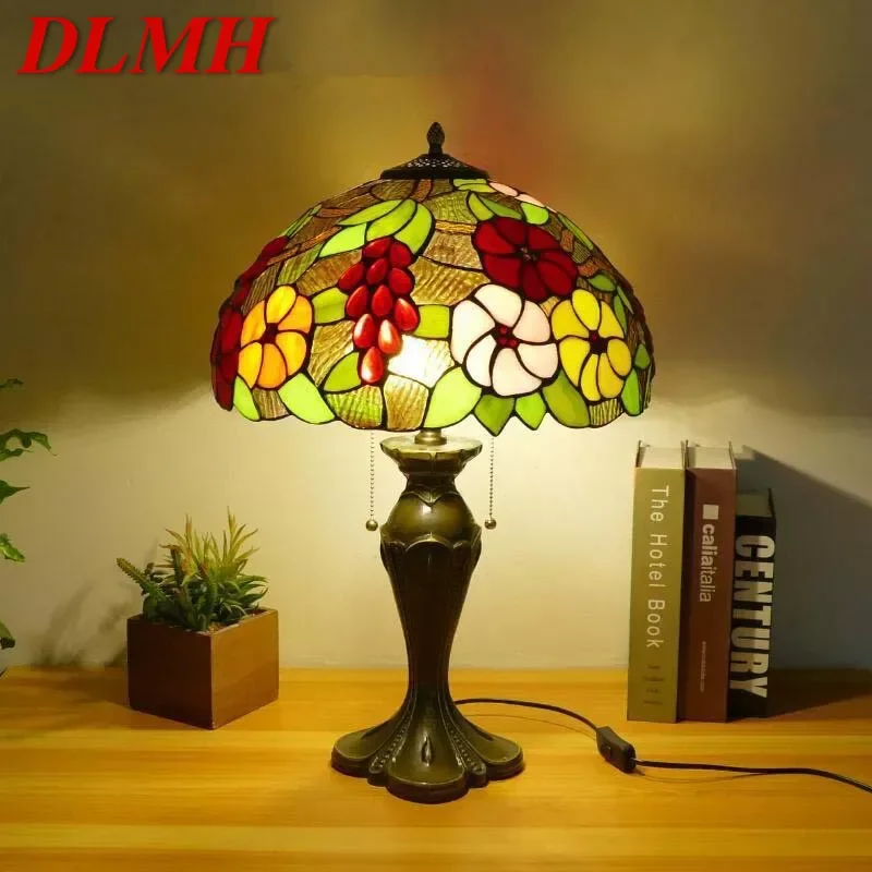 

DLMH Tiffany Table Lamp American Retro Living Room Bedroom Lamp Luxurious Villa Hotel Stained Glass Desk Lamp