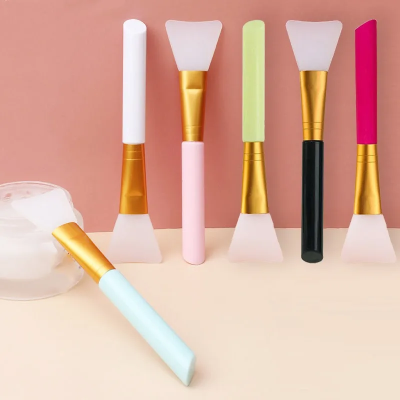 Silicone Facial Mask Brush Set in Action
