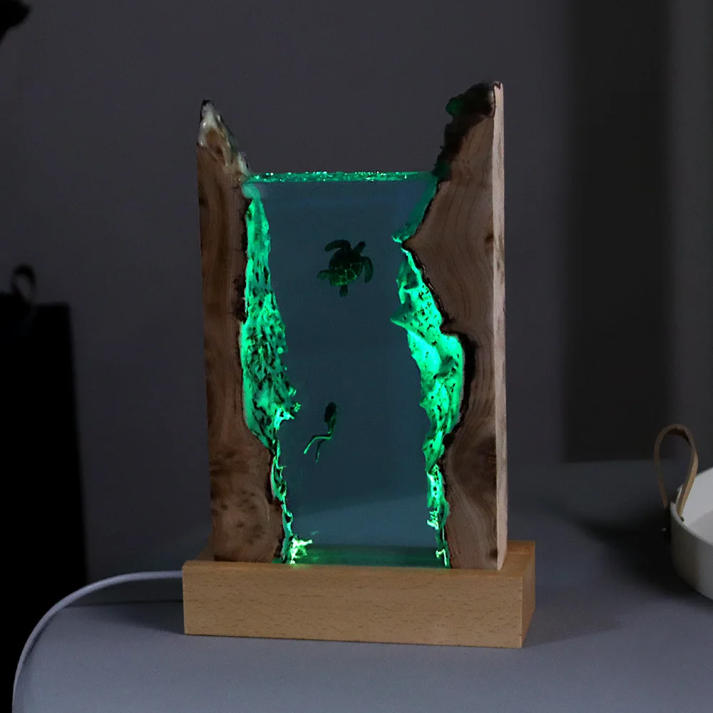 Seabed World Organism Resin Table Light Creactive Art Decoration Lamp Diver Turtle Theme Night Light USB Charge
